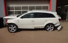 Audi Q7 3,0 TDI 176kw r.v.2008 motor OK, airbagy OK , 