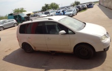 VW Touran 1,9TDI 74kw. r.v.2004